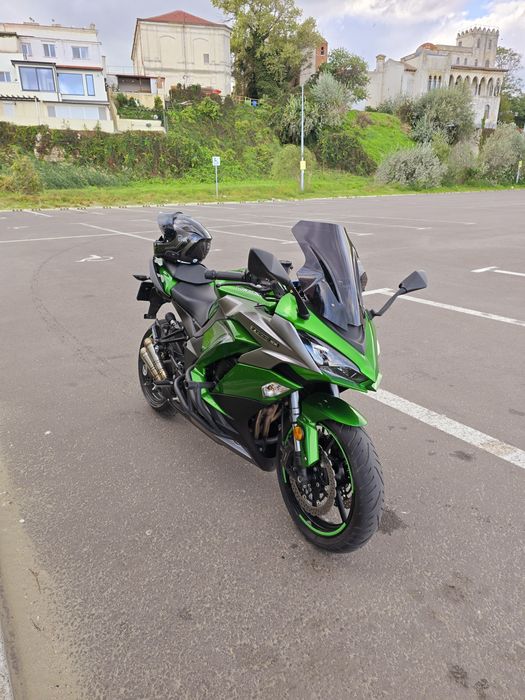 Motocicleta Kawasaki Z1000SX 2020