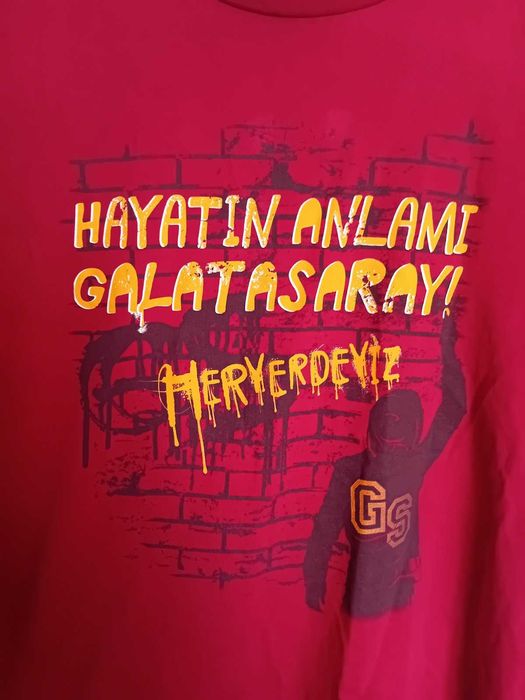 Оригинална фенска тениска на Галатасарай