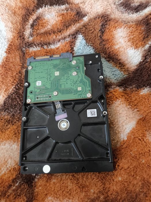 Продам жосткие диски HDD 500 гигов