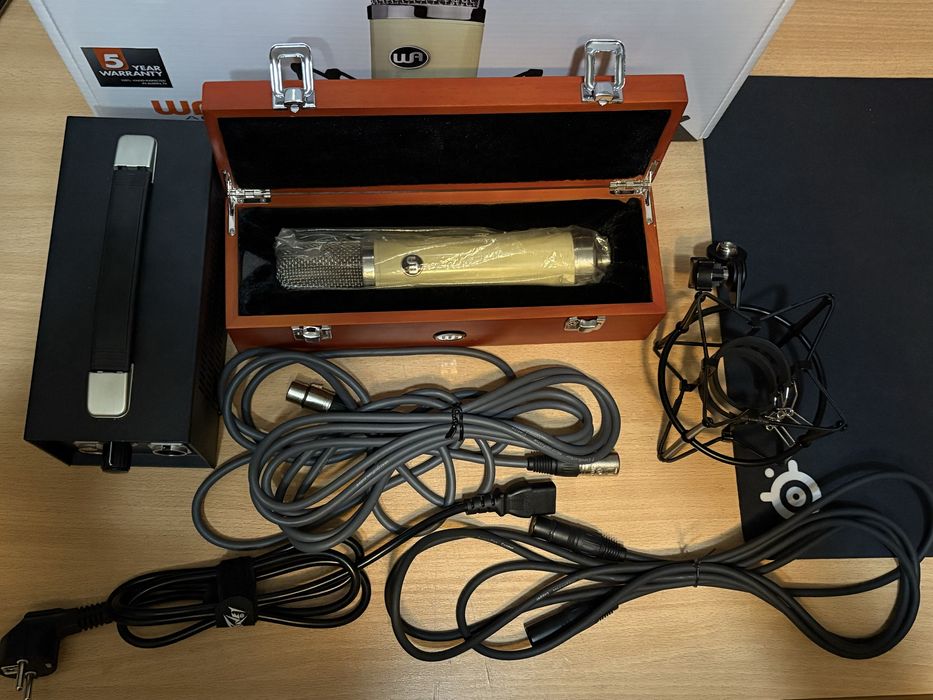 Ламповый студийный микрофон WARM AUDIO WA-251