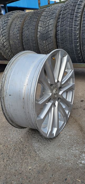 Продам диск комплект 4шт R18