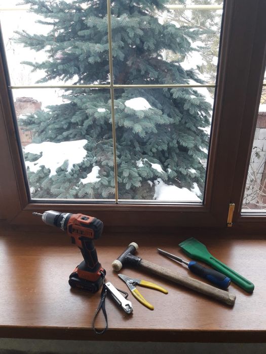 Ремонт окон и дверей. Есик.