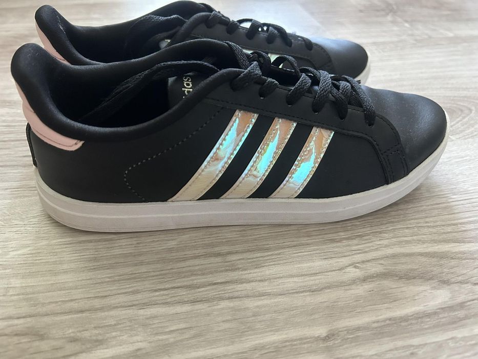 Спортни Обувки Adidas 38 номер