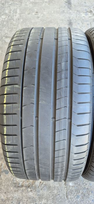2 anvelope vara runflat Pirelli 275/30/20,dot 2022.Pretul este pe bucata