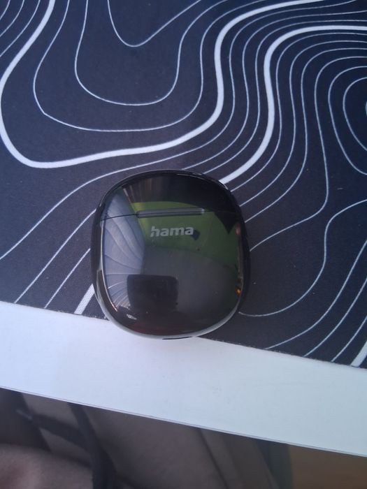 Продавам беззични слушалки hama