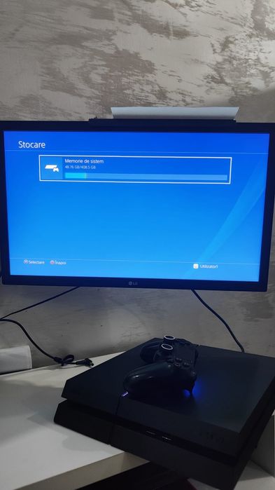 Playstation 4 ( Ps 4) + controller