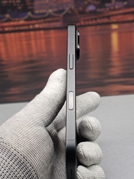 Ново! Iphone 16 128 GB