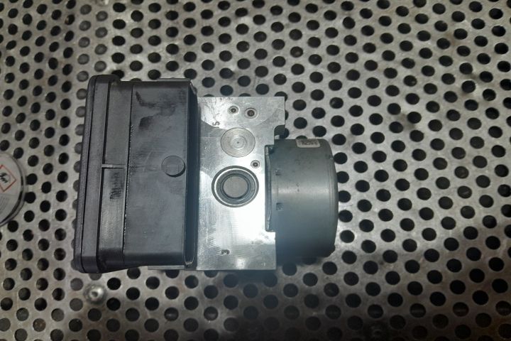 Pompa ABS 3Q0614517F / 3Q0907379F 3Q0614517F / 3Q0907379F Volkswagen