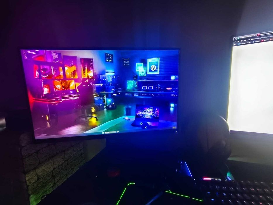 Sistem Gaming + Monitoare + Periferice.