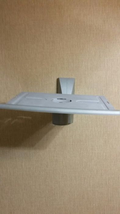 Продам полочку под телевизор .