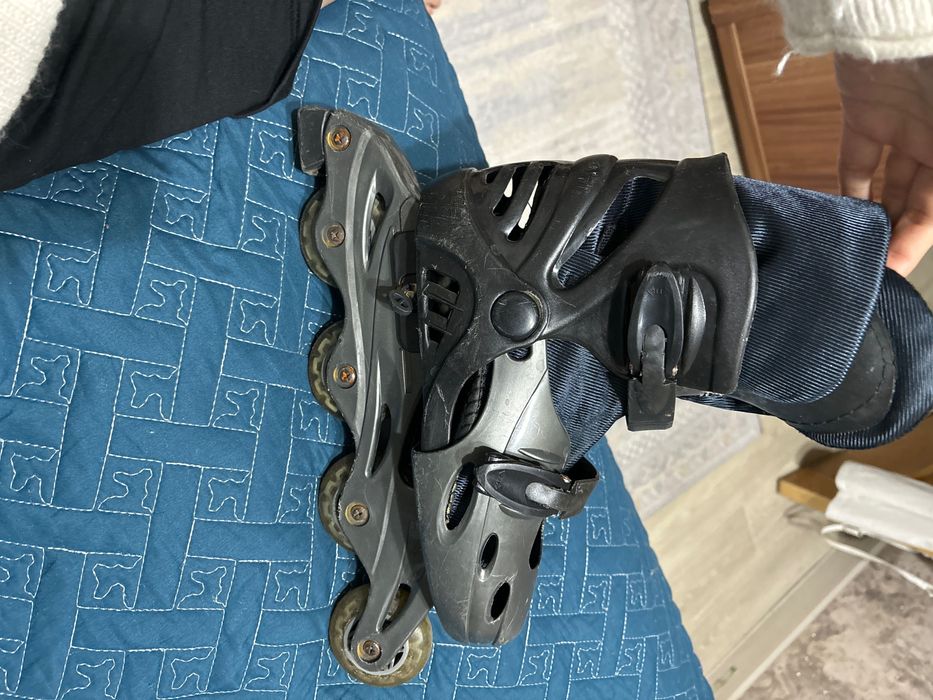 Продам роликовые коньки