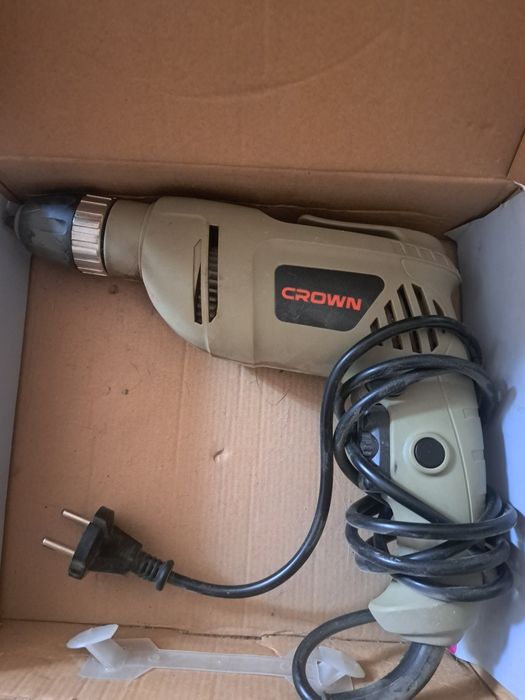 Продается электрическая дрель GROWN CT10070