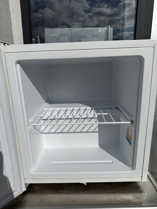 Мини - Малък Фризер Сименс 52см