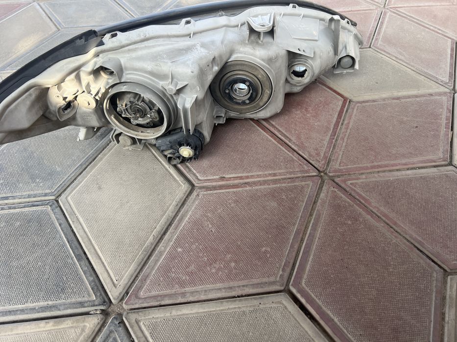 Фары toyota ichikon буу