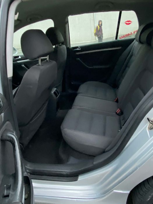 Vw golf 5 an 2006 motor 2.0Tdi acte valabile Fiscal pe loc