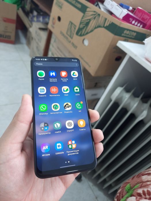 Samsung A50 64lik holati yaxshi