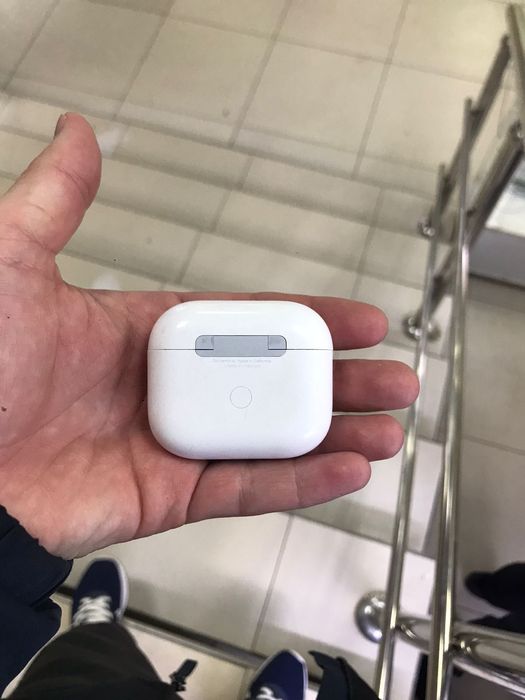 Продам Air Pods 3
