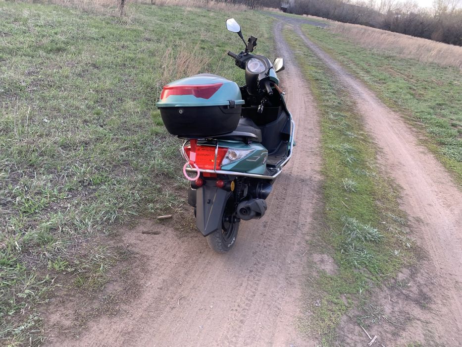 Скутер М8 GY-6 125