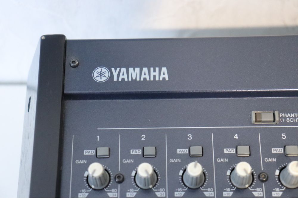 Аудио Микшер Yamaha MG24/14fx