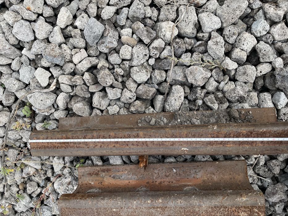 Рельс на наковальню