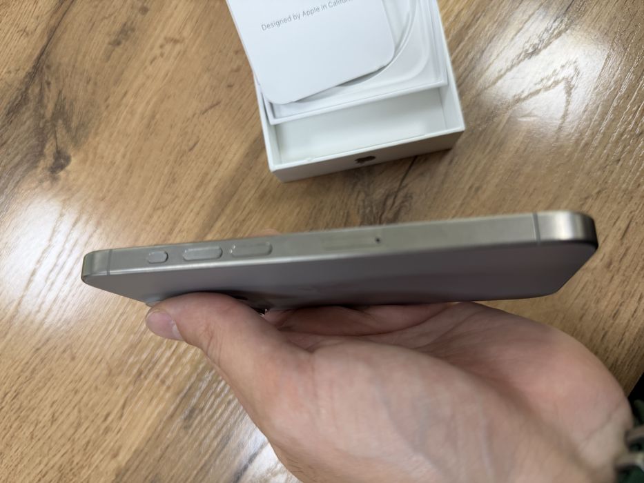 IPhone 15 pro 512 GB