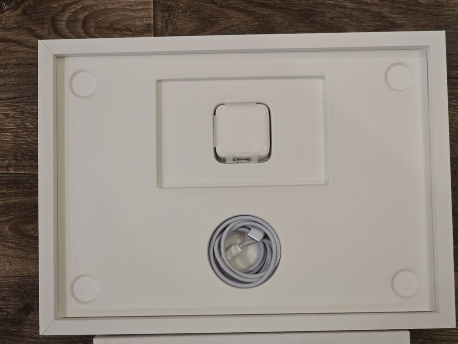 MacBook Air 15 M4 16/512 2 цикла