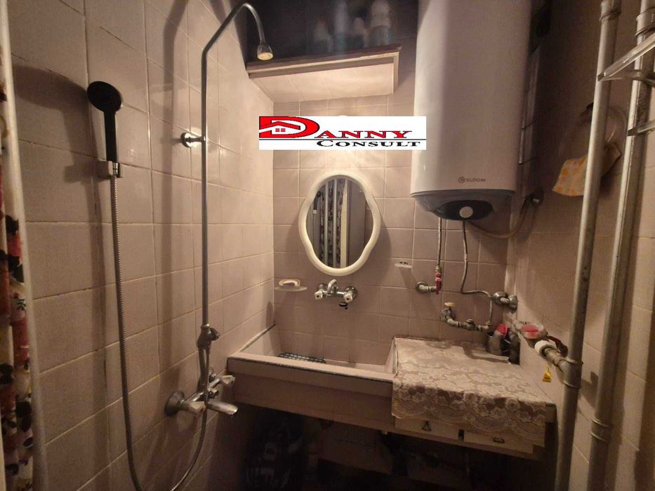 Тристаен апартамент в гр. В. Търново до Пожарната