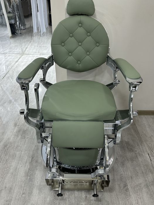 Барбер кресло срочно новая