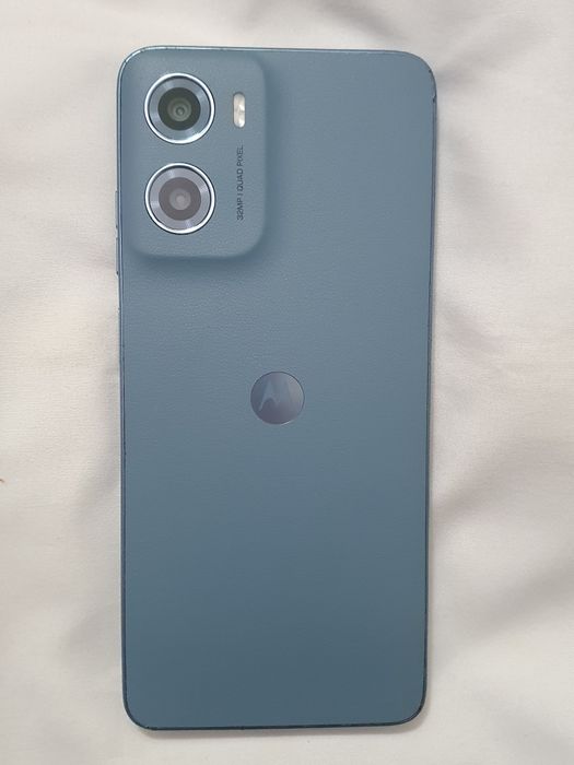 Motorola E 15 ..