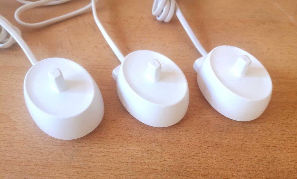 Încărcător periute Oral B