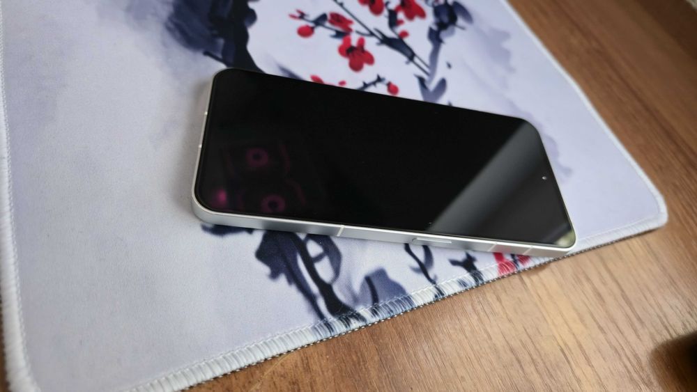 Nothing Phone (2) 256GB + 12+8GB RAM