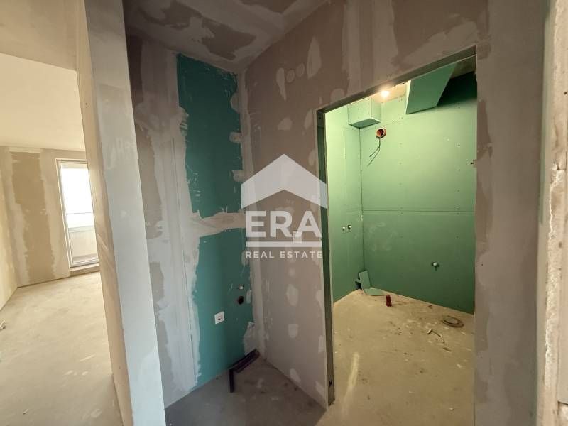 Продава се Двустаен апартамент в Варна, Трошево - 78 кв.м за 1170 €/кв.м - Снимка #11