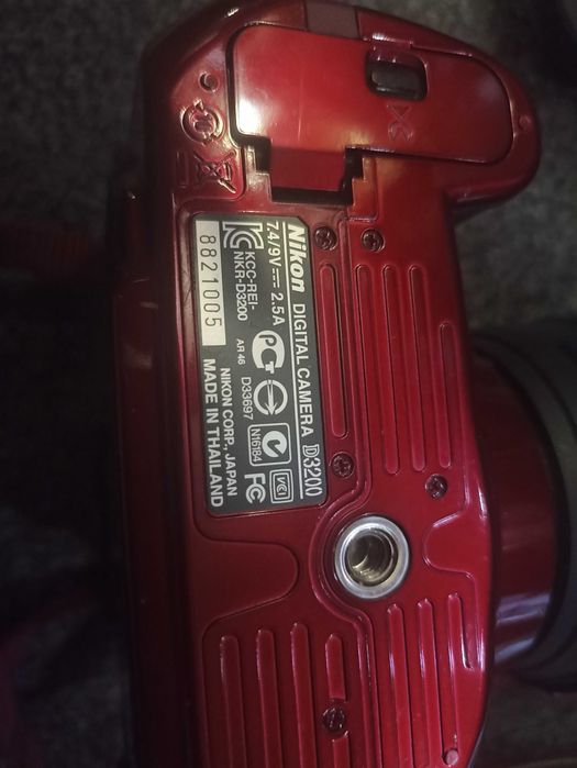 Продам фотоаппарат Nikon D3200