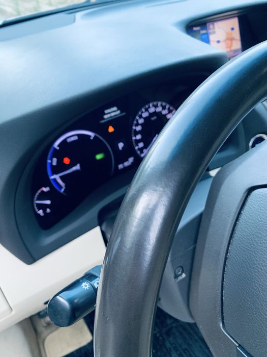 Продавам Lexus RX 450 2012