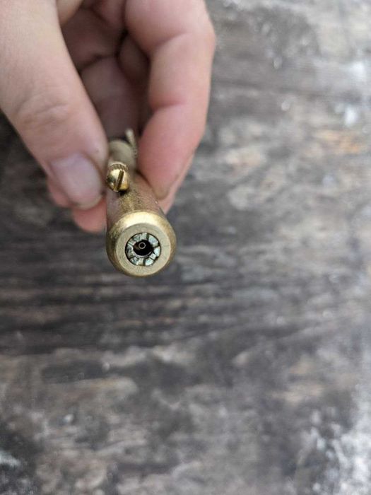 Bricheta din alama cu gaz