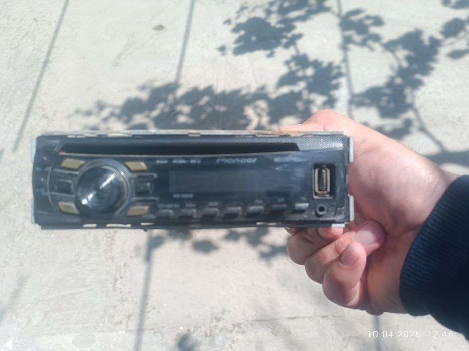 Pioneer mafon Deh-4350 Usb disk bez bluetooth