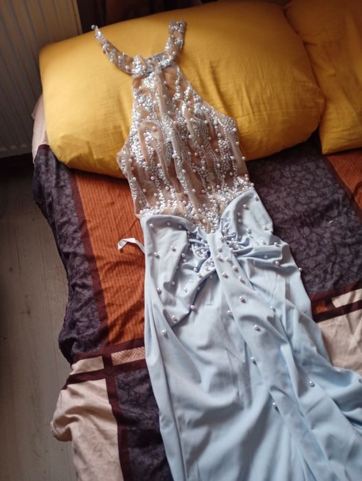 Vând urgent rochie eleganta