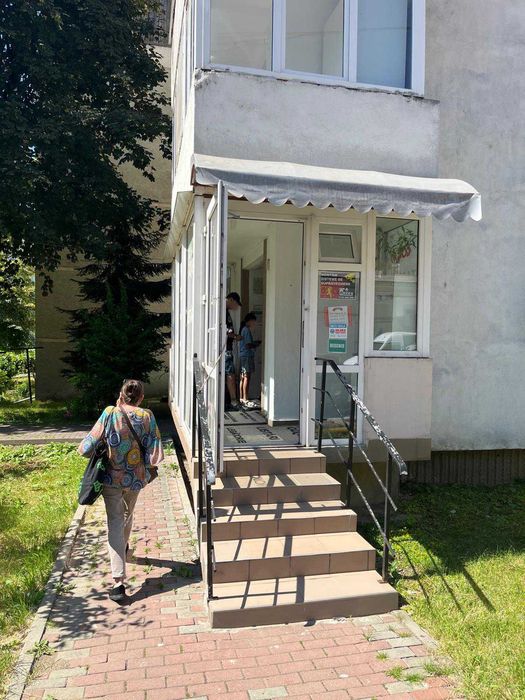 Spațiu comercial cu 3 unități separate | Zona Perla - BCR