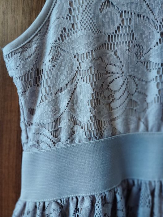 Красива рокля 146р-р