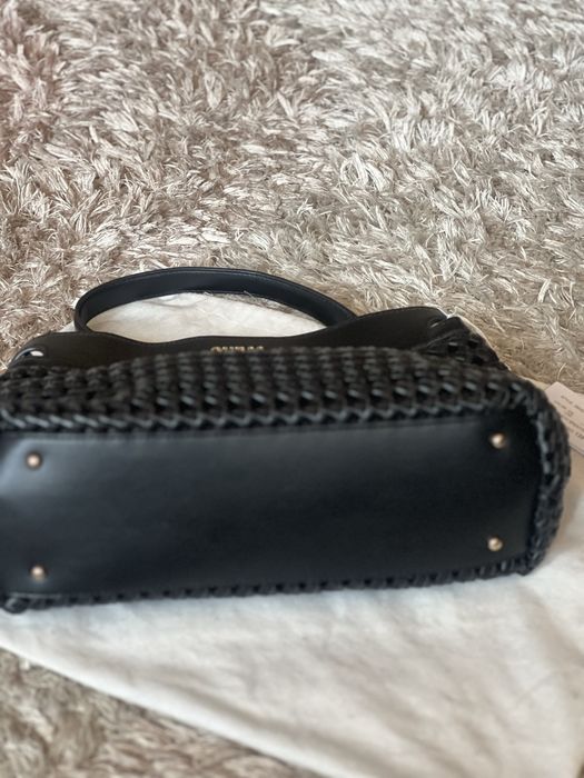 Продам сумочку GUESS