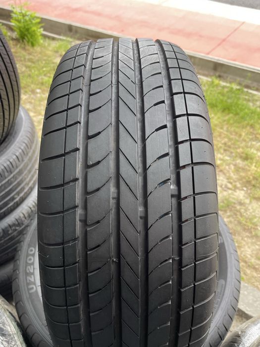 BARS 215/55R17