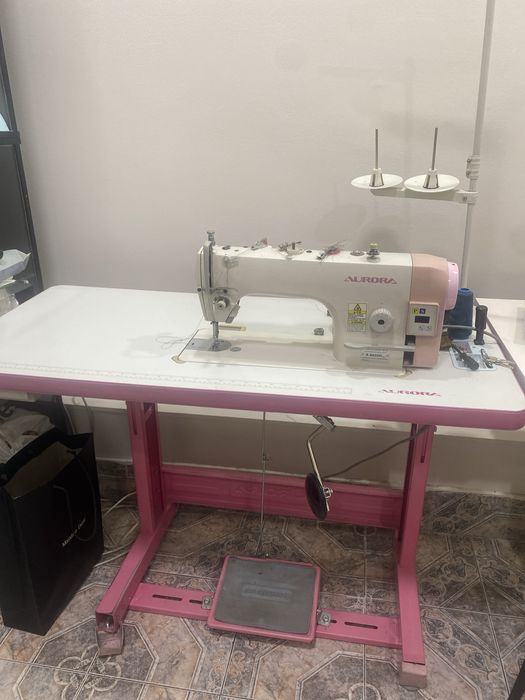 Швейные машины, оверлок