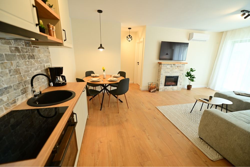 Vand apartament nou de 2 camere