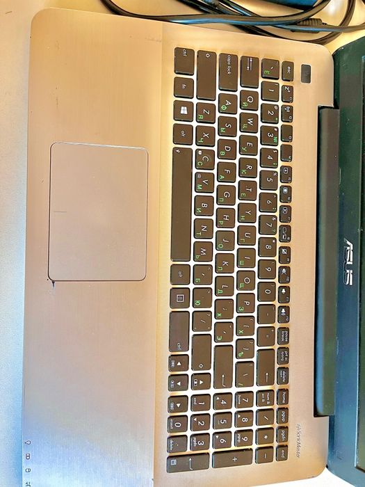 Ноутбук Asus x555l