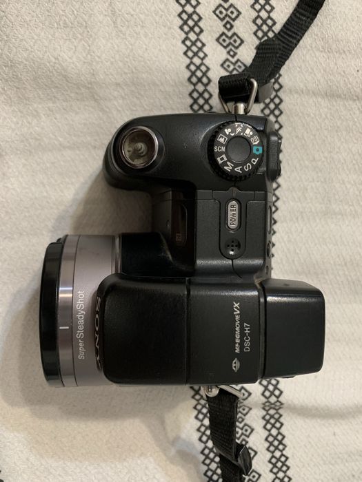 Камера Sony DSC-H7