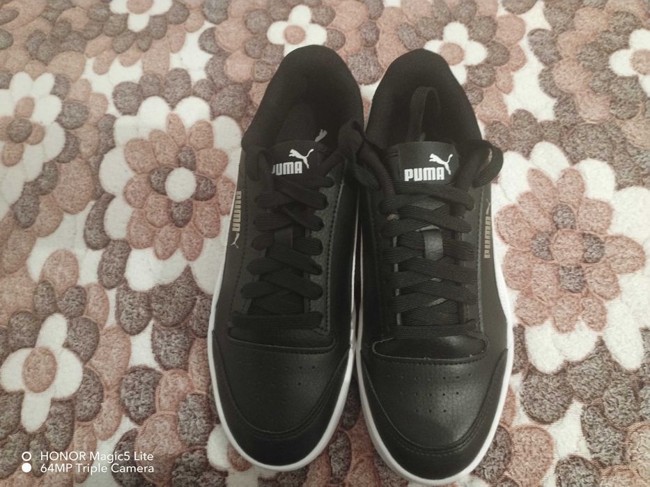 Кецове Puma черно бели със златисто