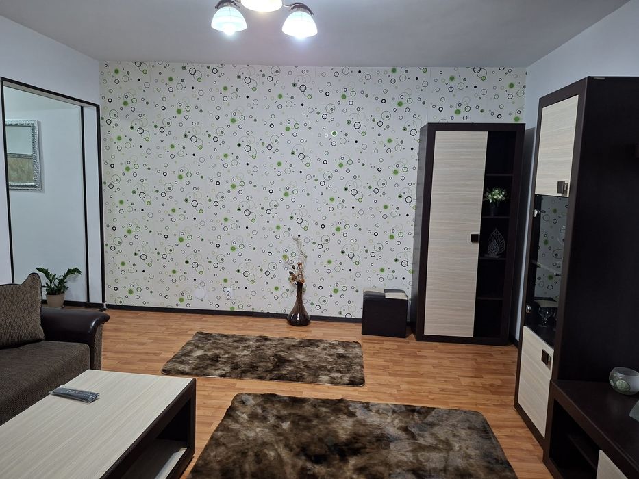 Închiriez apartament 2 camere