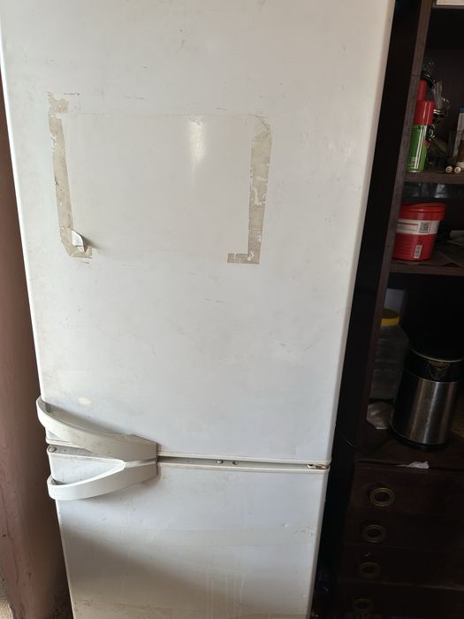 Продам холодильник