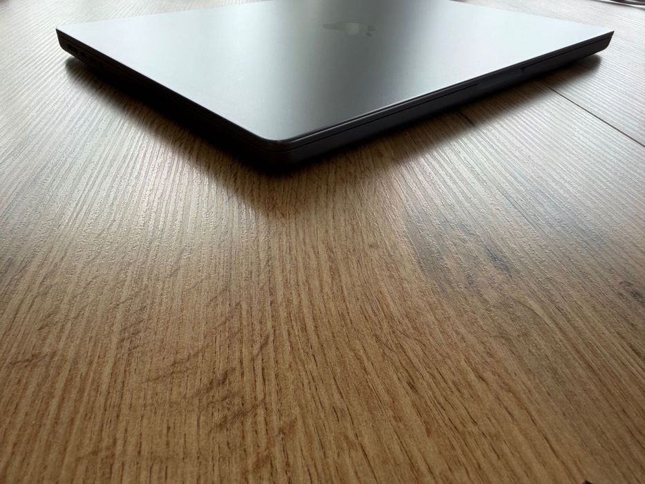 MacBook Pro 16" M3 MAX 16-CPU, 40-GPU, 64GB RAM, 1TB SSD В ГАРАНЦИЯ