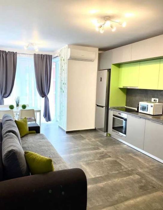 Дава се под наем Тристаен апартамент в Бургас, Зорница - 100 кв.м за 459 € - Снимка #2